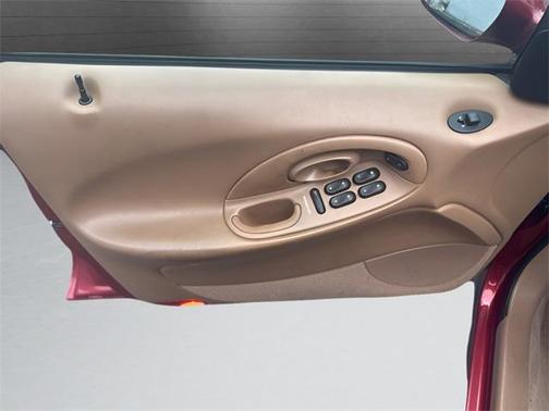 1996 Ford Taurus GL