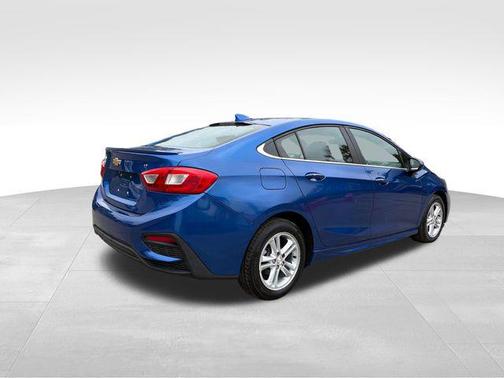 Kinetic Blue Metallic 2016 Chevrolet Cruze LT Manual
