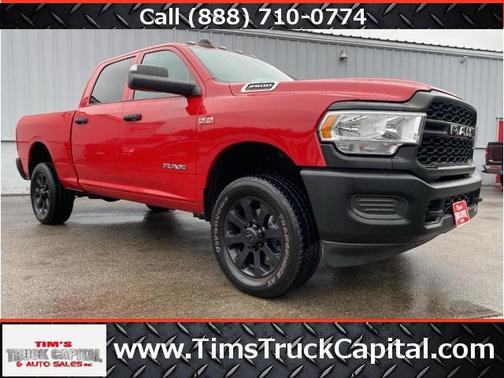2022 RAM 2500 Tradesman Crew Cab 4x4 6'4' Box