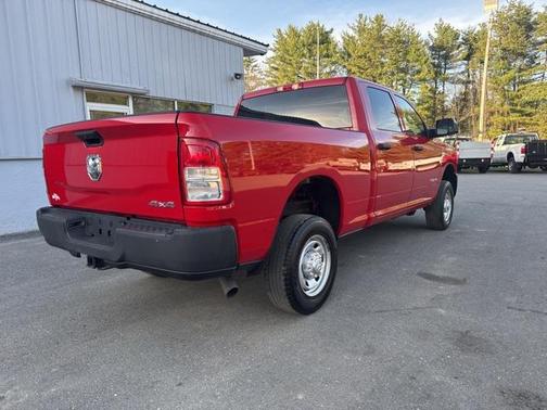 2022 RAM 2500 Tradesman Crew Cab 4x4 6'4' Box
