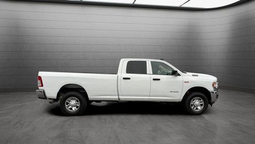 2020 RAM 2500 Tradesman Crew Cab 4X4 8' Box