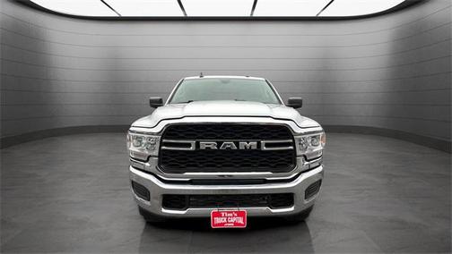 2020 RAM 2500 Tradesman Crew Cab 4X4 8' Box
