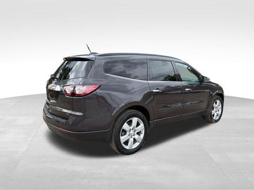 Tungsten Metallic 2017 Chevrolet Traverse 1LT