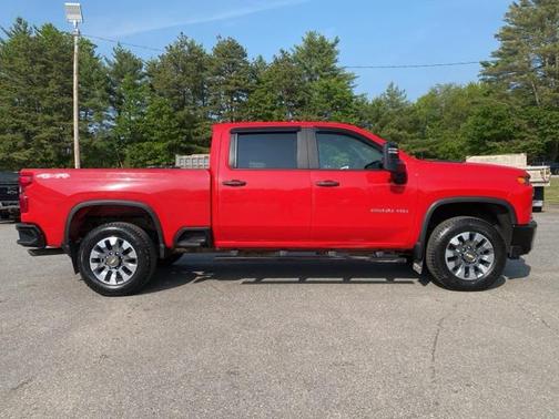 2022 Chevrolet Silverado 2500 Custom