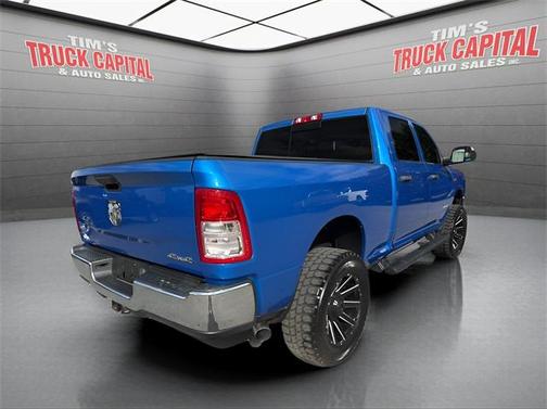 2021 RAM 2500 Tradesman Crew Cab 4x4 6'4' Box
