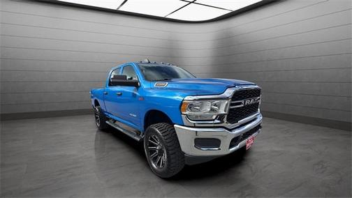 2021 RAM 2500 Tradesman Crew Cab 4x4 6'4' Box