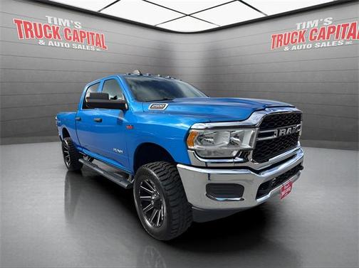 2021 RAM 2500 Tradesman Crew Cab 4x4 6'4' Box