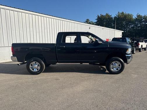 2018 RAM 2500 Tradesman Crew Cab 4x4 6'4' Box
