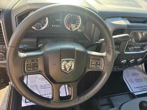 2018 RAM 2500 Tradesman Crew Cab 4x4 6'4' Box