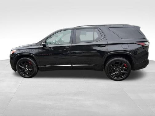 Mosaic Black Metallic 2020 Chevrolet Traverse Premier