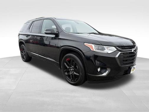 Mosaic Black Metallic 2020 Chevrolet Traverse Premier