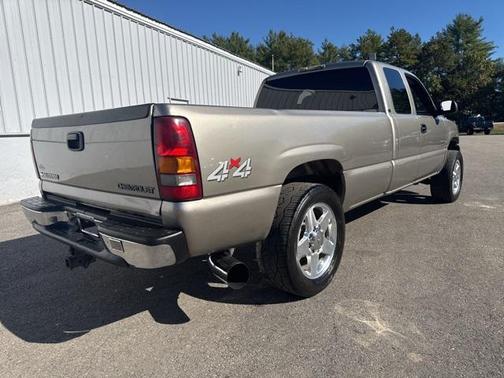 2001 Chevrolet Silverado 2500 LS H/D Extended Cab