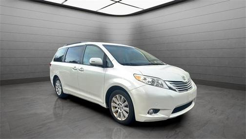 2013 Toyota Sienna XLE