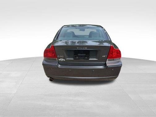 Gray 2008 Volvo S60 2.5T