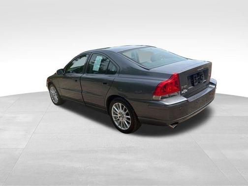 Gray 2008 Volvo S60 2.5T