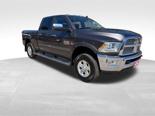 Granite Crystal Metallic Clearcoat 2017 RAM 2500 Laramie Crew Cab 4x4 6'4' Box