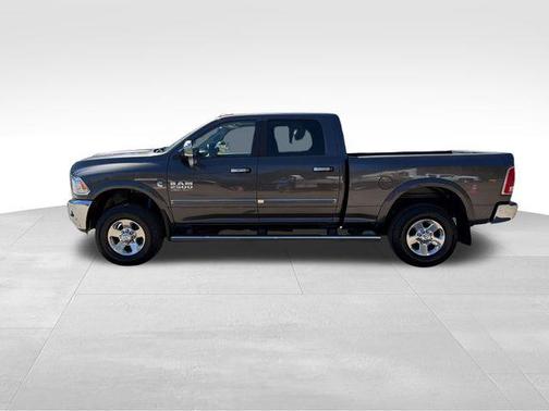 Granite Crystal Metallic Clearcoat 2017 RAM 2500 Laramie Crew Cab 4x4 6'4' Box