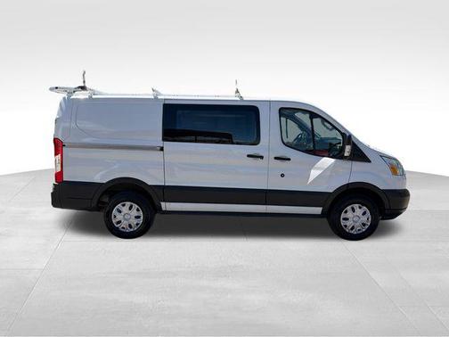 Oxford White 2016 Ford Transit-250 Base