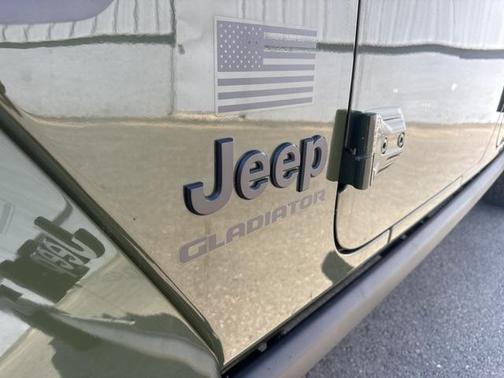 2021 Jeep Gladiator Freedom 4x4