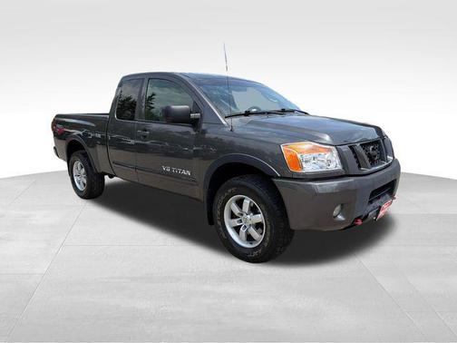 Smoke 2011 Nissan Titan Pro-4X