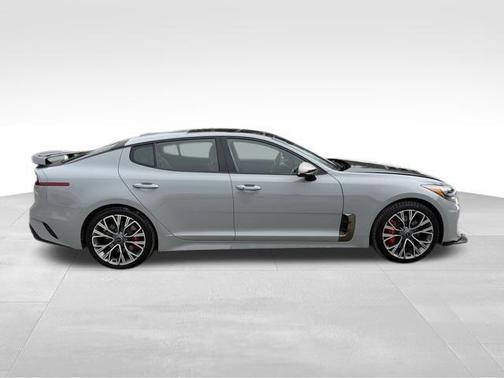 2019 Kia Stinger GT2