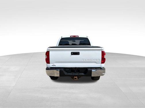 Super White 2015 Toyota Tundra SR5