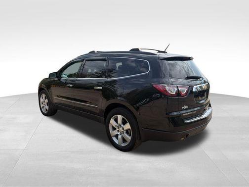 Mosaic Black Metallic 2017 Chevrolet Traverse Premier
