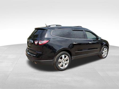 Mosaic Black Metallic 2017 Chevrolet Traverse Premier