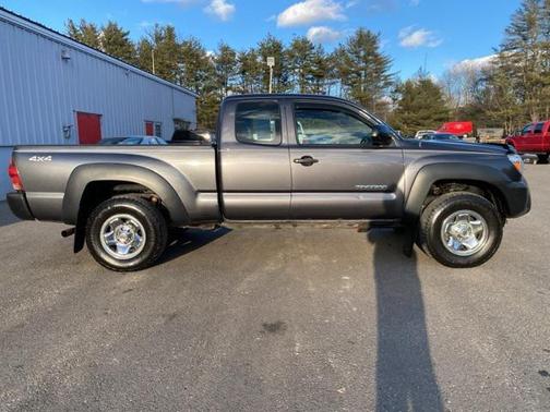 2013 Toyota Tacoma Base