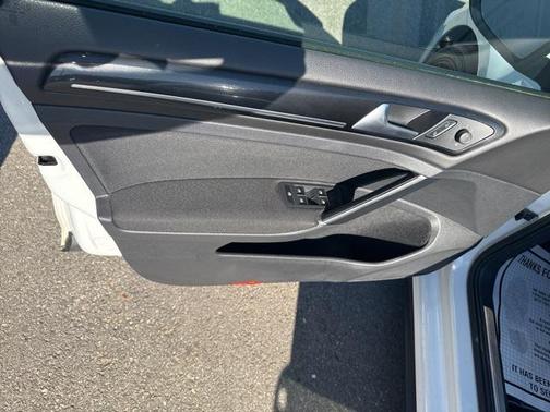 2017 Volkswagen Golf GTI 2.0T S 4-Door