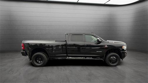 2019 RAM 3500 Tradesman Crew Cab 4x4 8' Box