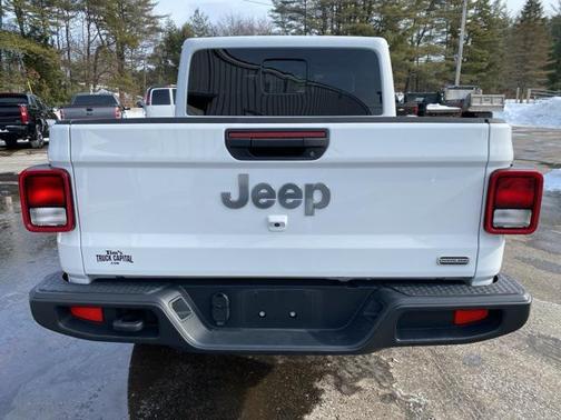 2023 Jeep Gladiator Overland