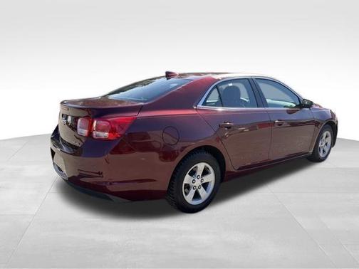 Butte Red Metallic 2016 Chevrolet Malibu Limited LT