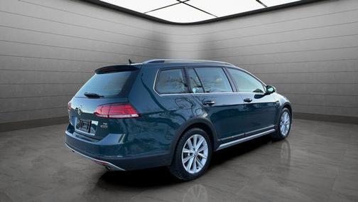 2018 Volkswagen Golf Alltrack TSI S