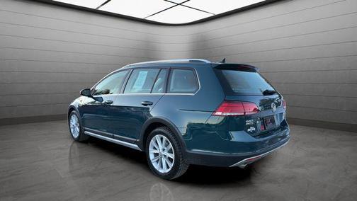 2018 Volkswagen Golf Alltrack TSI S