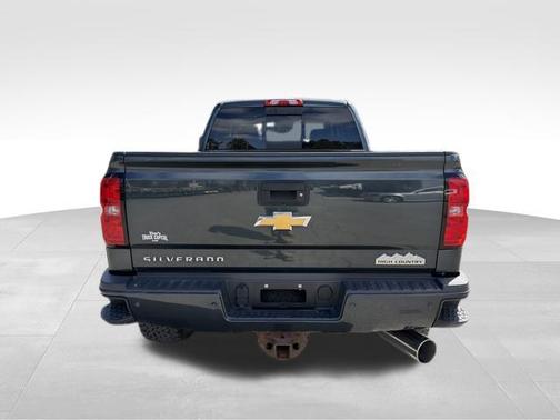Graphite Metallic 2017 Chevrolet Silverado 2500 High Country
