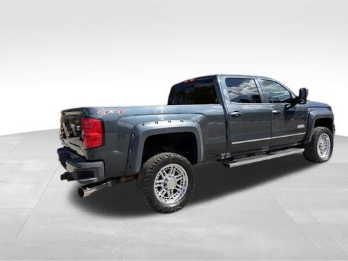 Graphite Metallic 2017 Chevrolet Silverado 2500 High Country