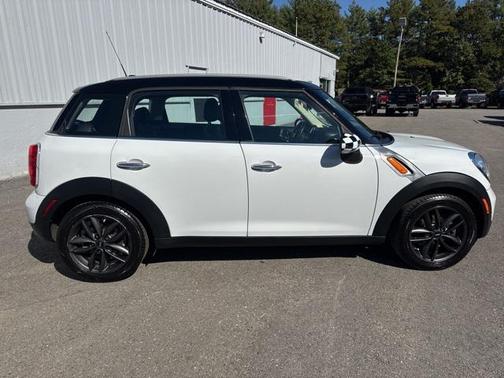 2014 MINI Countryman Cooper