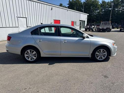 2015 Volkswagen Jetta Auto SE w/Connectivity