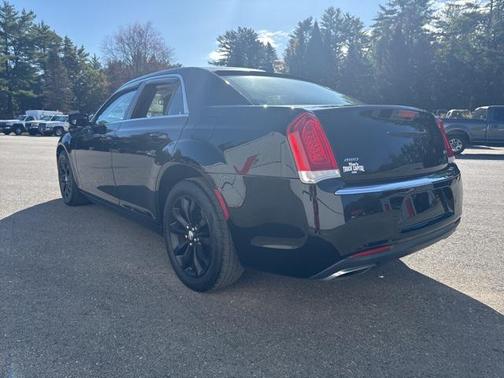2015 Chrysler 300 Limited