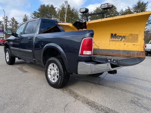 2018 RAM 3500 Laramie Crew Cab 4x4 6'4' Box