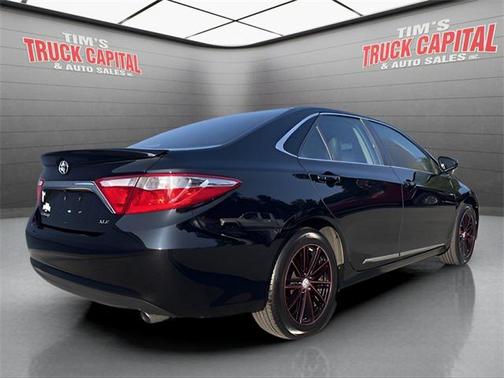 2017 Toyota Camry XLE