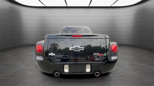 2004 Chevrolet SSR Base