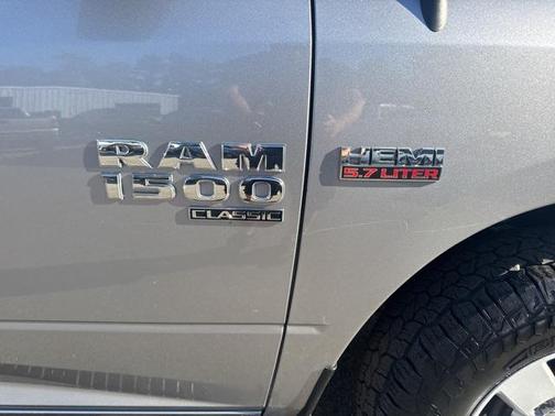 2022 RAM 1500 Classic SLT