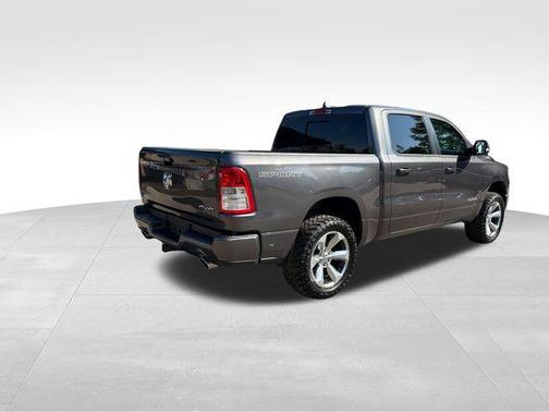 Granite Crystal Metallic Clearcoat 2022 RAM 1500 Big Horn/Lone Star