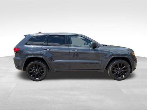 Rhino Clearcoat 2017 Jeep Grand Cherokee Altitude