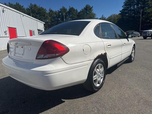 2007 Ford Taurus SE