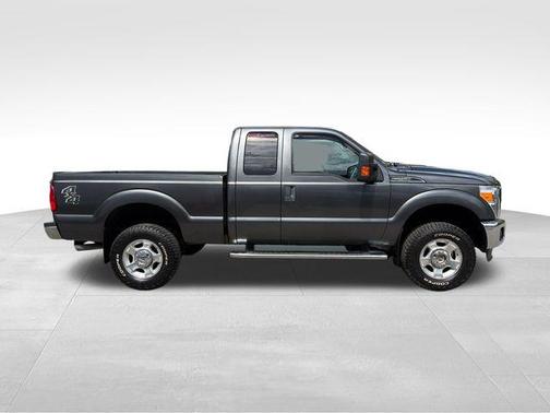 Magnetic Metallic 2015 Ford F-250 XLT
