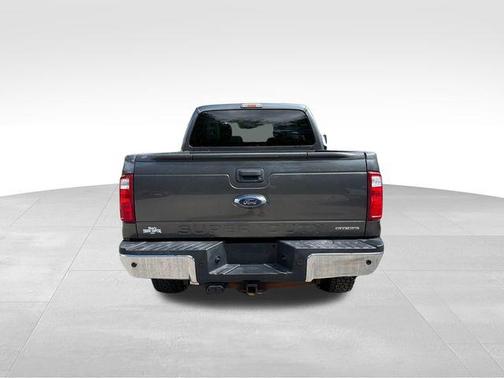 Magnetic Metallic 2015 Ford F-250 XLT