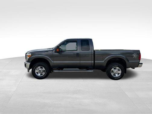 Magnetic Metallic 2015 Ford F-250 XLT